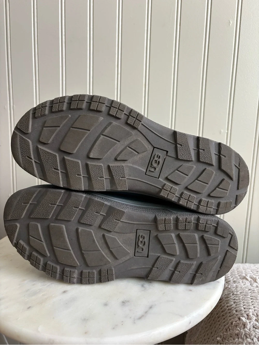UGG Butte II Waterproof Leather Winter Boots Youth Boys 4 Blue Snow Outdoors EUC